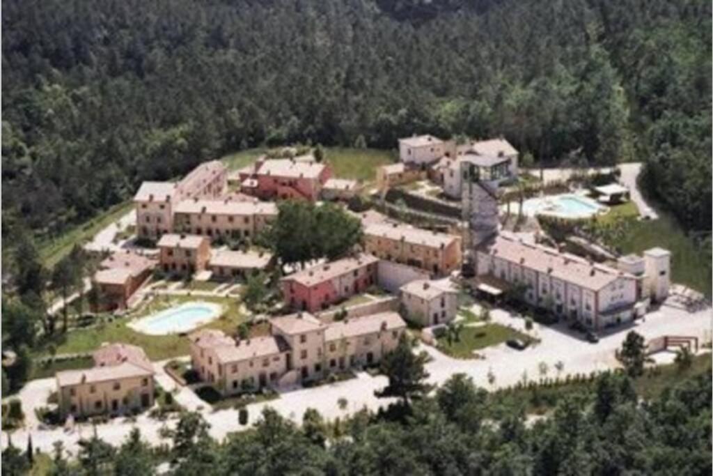 Casa Vacanze Nel Cuore Della Toscana Castagno  Luaran gambar